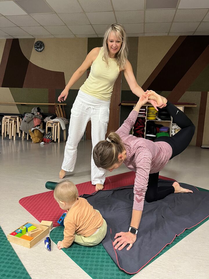 Yoga meets Mama &amp; Kind 